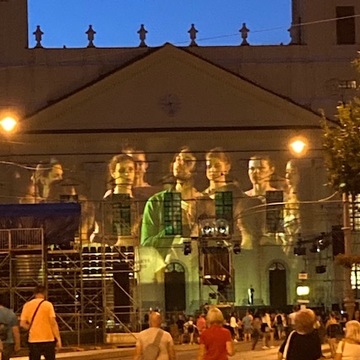   月1 ハンガリー小旅行              