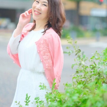 つや肌ファンデーション♪リキッドorクッション？