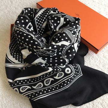 バンダナ柄ストール