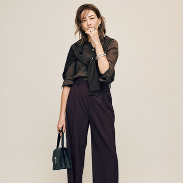 【エレガントでかっこいいブラウン】ボルドーとのなじませ配色でレディな魅力を引き立てて