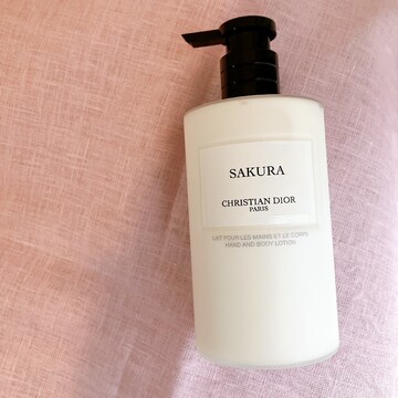 目に麗しく、かぐわしく。この春も「桜のコスメ」に夢中です！【ウェブエクラ編集長シオヤの「あら、素敵☆ 手帖」#57】