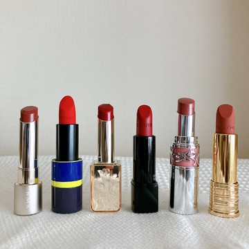 やっと春がくる！　50代、大人のための素敵な口紅が百花繚乱です【ウェブエクラ編集長シオヤの「あら、素敵☆ 手帖」#62】