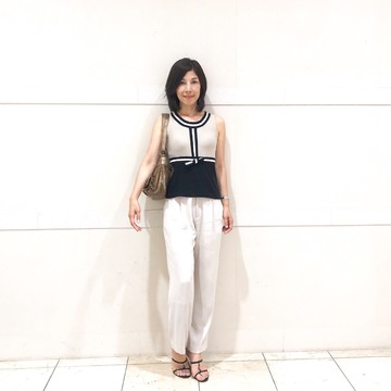 ブラック、ベージュできれい目コーデ