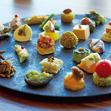 野菜料理が中心のイタリアン『GIFT』が東京・麻布十番にオープン