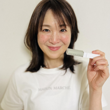 春の赤ら顔対策に！グリーンのコントロールカラー