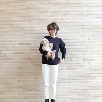 すっきり見えてゆるりと履けるUNIQLOジーンズ