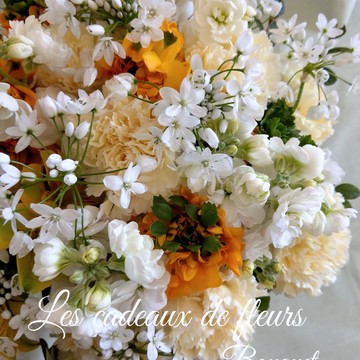 心華やぐ春のブーケを束ねました