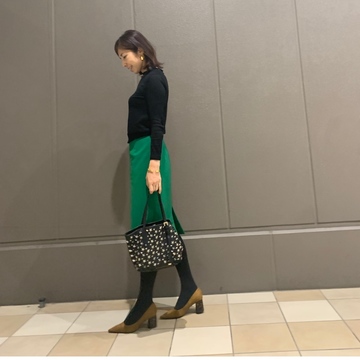 秋は差し色投入コーデで♫