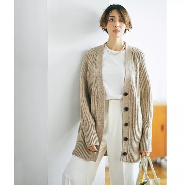  大人を一番美しくおしゃれに見せる最強カラー。秋はグレージュワントーンでいく