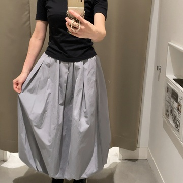 大活躍【GU】バルーンスカート　