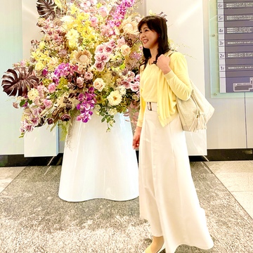 レモンイエローで春服コーデ