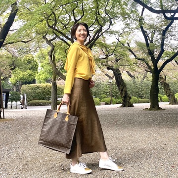 イエロートップス＋ボリュームスカートでお出かけ♬