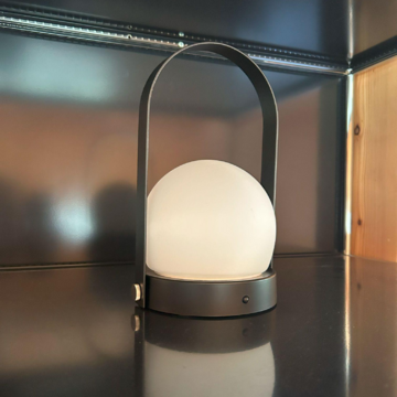 センス抜群！ 本誌アートディレクターの「山の美しいセカンドハウス」。選びぬかれた家電とは？【気になる家電を拝見vol.4】