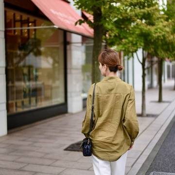 秋色シアーシャツで横浜・山下公園界隈へ