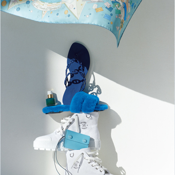 【春、エルメスの色をまとう】さわやかな水色＆ホワイトアイテム