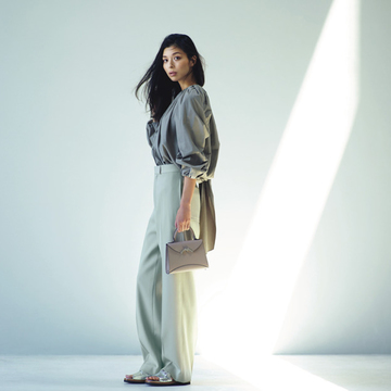 シンプルにこなれ感ときれいさをプラスする“TOKYOベーシックな最旬スタイル”