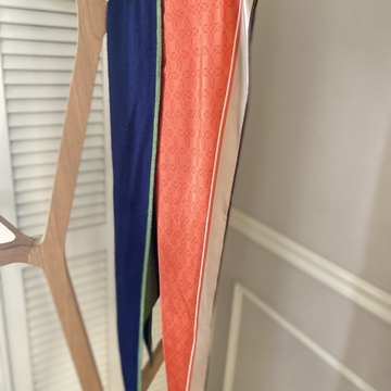 お気に入りの細めのスカーフ