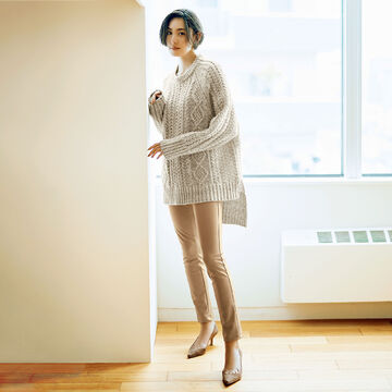 まろやかベージュにひとさじのモード感「INSCRIRE」と「BEIGE,」でつくる最旬ワントーン