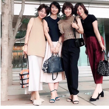 暖ブラウンで同期会ランチへ