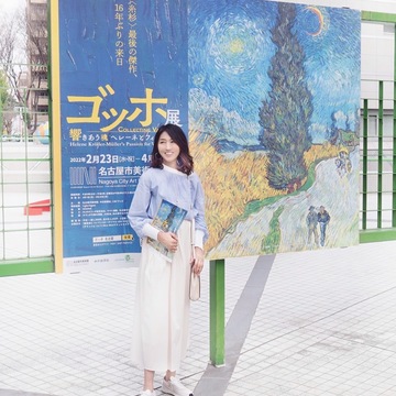 きれいめローテクスニーカーで、ゴッホの作品を集めた展覧会へ。