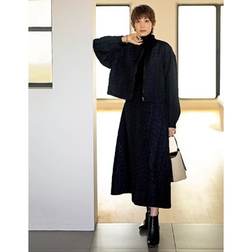 洗練された華やかさが叶う！「DOMELLE」のキルトジャカードブルゾン＆スカート