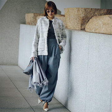 グレーだけでも華やかで今っぽくなる！この冬は“着映え感”のある大人のワントーンコーデに挑戦