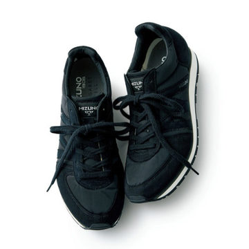 【50代 名品スニーカー】“マーガレット・​ハウエルとミズノ”「M-LINE」コラボシューズ