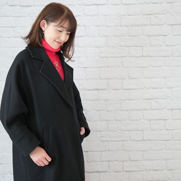 イヤカフで耳元を華やかに