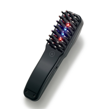 たった1回でも“たるみ解消”効果が⁉「デンキバリブラシ」の実力をアラフィー読者モデルが体験