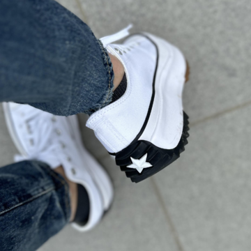 この春お迎えしたスニーカーは韓国コンバース