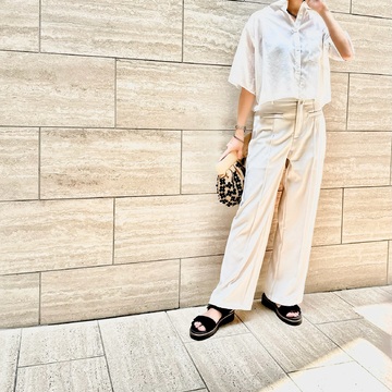 夏のホワイトコーデで高輪brunch