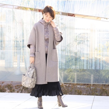 黒艶ロングスカートで私流フェミニンコーデ