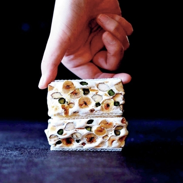 すべてのシーンのために本物のパンとお菓子を『Scean KAZUTOSHI NARITA』