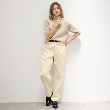 長く愛せる名品！「LOEFF」×スタイリスト村山佳世子さん別注ニットが登場