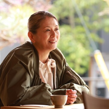 『続・続・最後から二番目の恋』スタイリストさんに聞いた！ 小泉今日子さんの衣装の秘密 vol.2 休日カジュアル編【ウェブエクラ編集長シオヤの「あら、素敵☆ 手帖」#102】