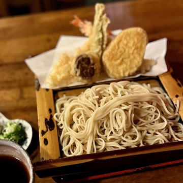 大阪と京都のお蕎麦屋さんを食べ比べ！