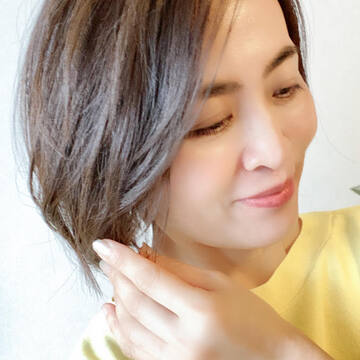 ロングヘアからショートボブに