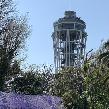 サムエル・コッキング苑 と「 LON CAFE 」江ノ島