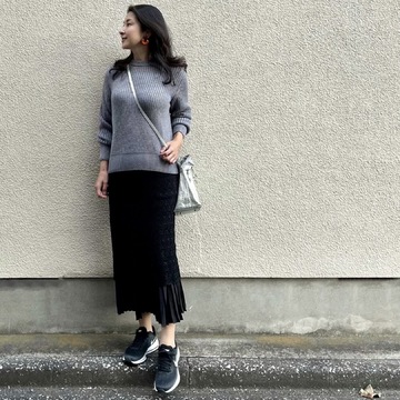 最近のお気に入り♡ レーススカートとスニーカーの組み合わせ