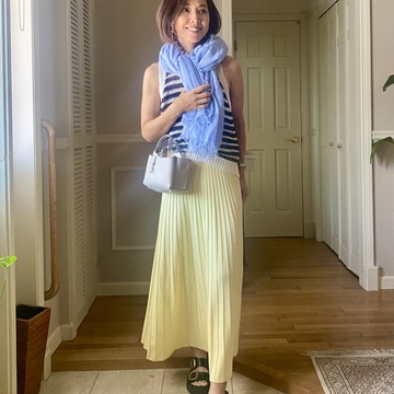 夏のボーダートップス