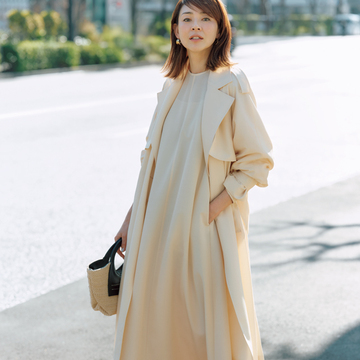 【新・セットアップの着映え力】トレンチコート×ワンピースのコンビで日常をドレスアップ