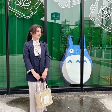 感性を磨く春のお出かけ｜LOEWE展×大人のワンピースコーデ