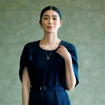 ジャージー素材でもきれい見えするネイビーワンピース【NEOエグゼスタイル】