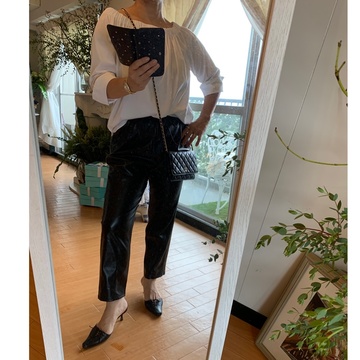 "ZARA leather pants".でautumn fashion