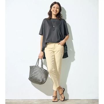 ベストセラー名品がパワーアップして登場！「RED CARD TOKYO」の麻混 30th Anniversary、「ADAWAS」のバックフレアプルオーバー