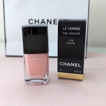 シャネルのネイルで春気分