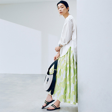 久しぶりの女子会にぴったり！鮮やか色の「ジャカード柄スカート」で気持ちも華やぐ