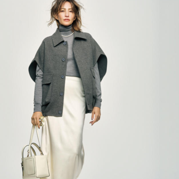 【50代のおしゃれ基本ルール】バランスが絶妙なIラインスカート×ボリュームトップスコーデ