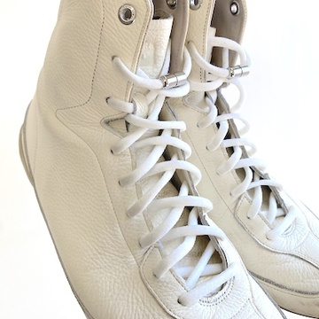 スニーカーを数百円でバージョンアップ