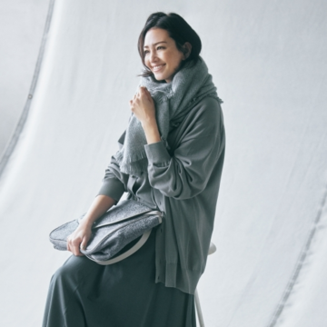 上半身にボリュームをもたせてメリハリ＆スタイルアップ【「2月のワントーン」をもっと素敵に！】